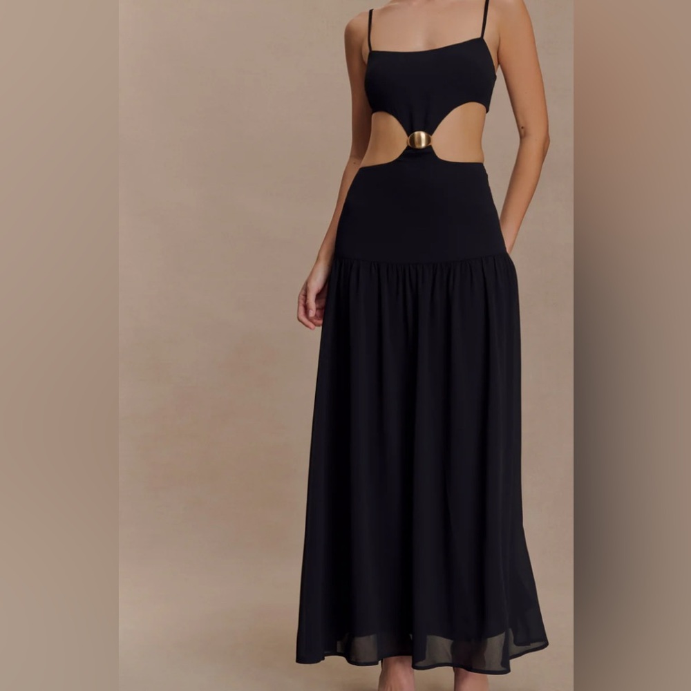 Elegant Black Maxi Skirt - Picture 4 of 6